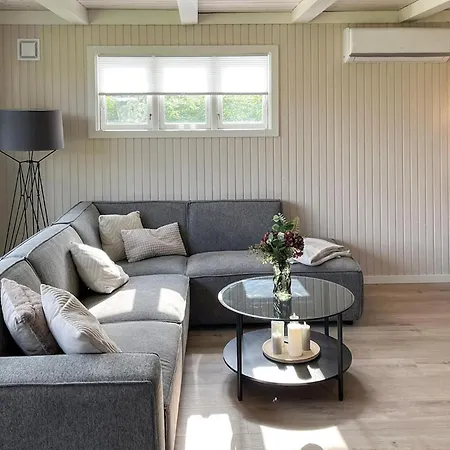 Ferienhaus 3 Bedroom Cozy In Hejls
