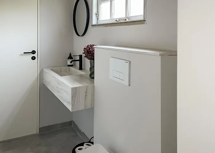 3 Bedroom Cozy In
